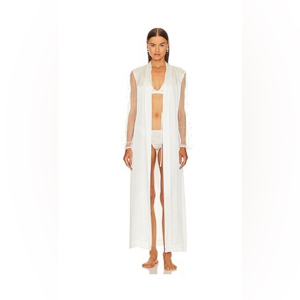 NWT The Mode silk pearl robe XXL